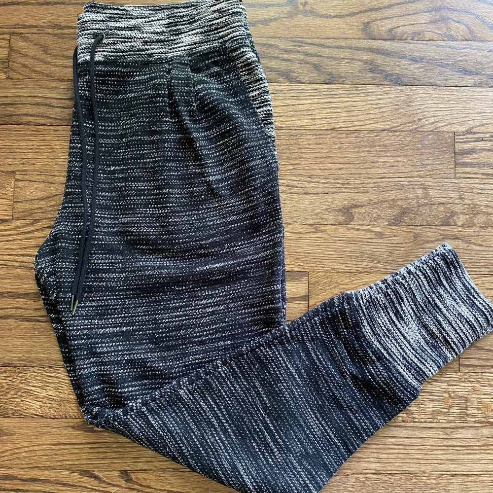 H & M Black and Blush Pants